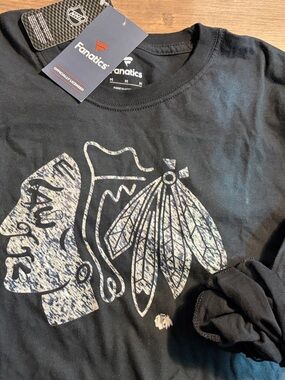 Fanatics Black long sleeve Tee with Distressed Chicago Blackhawks Logo